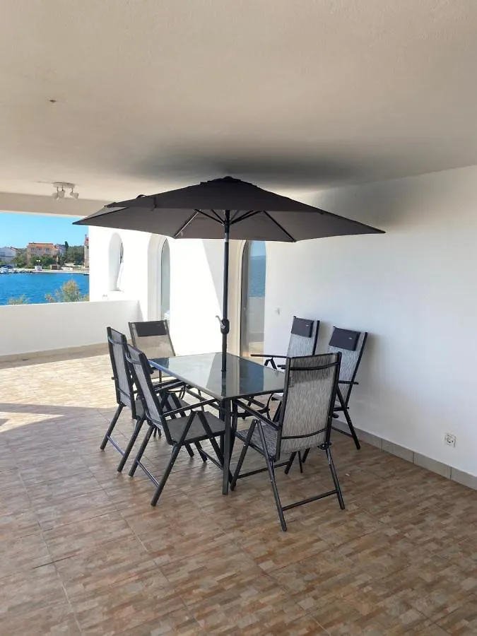 Villa Magia Sul Mare 佩特坎内